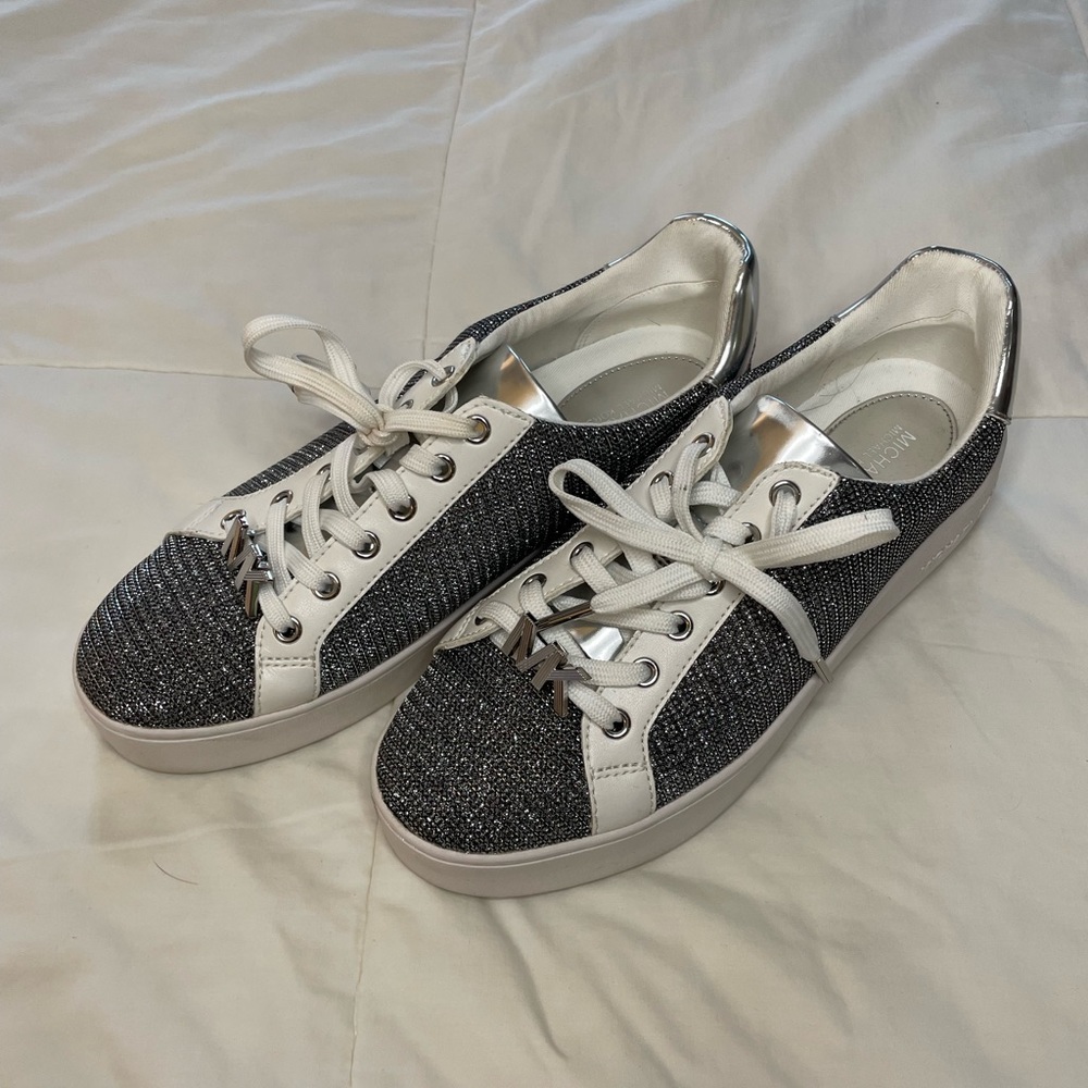 Michael kors size 7